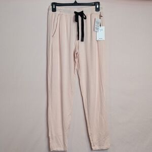 Splits59 Reena Fleece 7/8 Sweatpants in Powder Pink size Small
